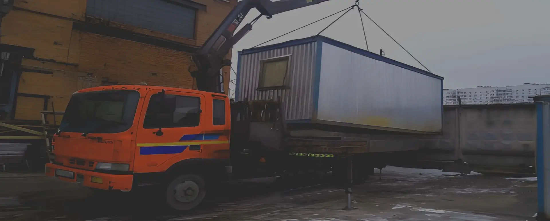 Получить уникальное предложение по перевозке негабаритного вагончика грузовым транспортом по России из Тюмени с гарантией безопасности