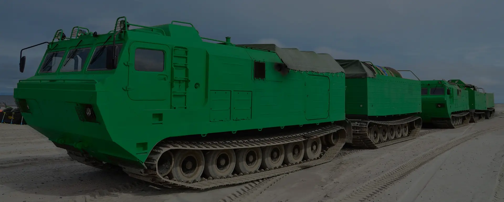 Услуги перевозки вездеходов и воинских грузов под ключ в городе Тюмень (Уральский округ - Тюменская область) по всей России и странам СНГ.